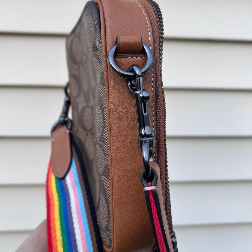 Coach CJ671 LGBTQ Stanton Crossbody Bad with leather logo patches, Pride Edition - Picture 3 of 13
